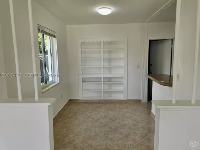 Продажа дома по адресу 145 SW 60th Ct - фото 9484186