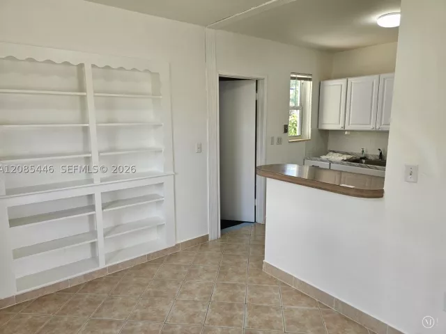 Продажа дома по адресу 145 SW 60th Ct - фото 9484187