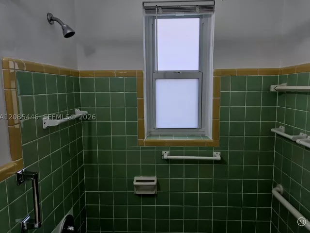 Продажа дома по адресу 145 SW 60th Ct - фото 9484202