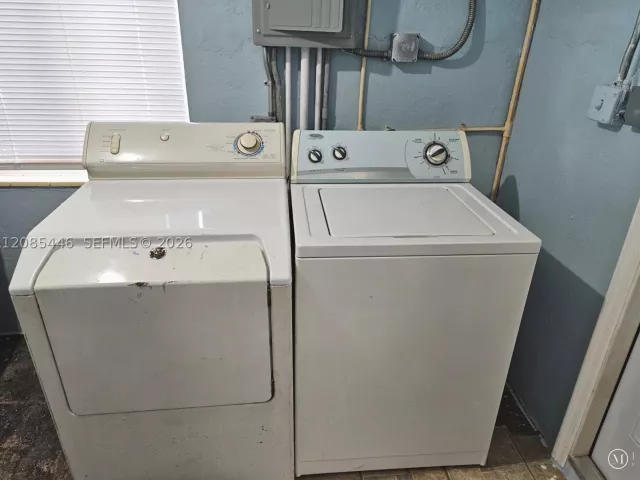 Продажа дома по адресу 145 SW 60th Ct - фото 9484204