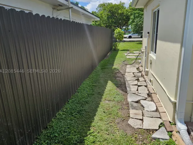 Продажа дома по адресу 145 SW 60th Ct - фото 9484179