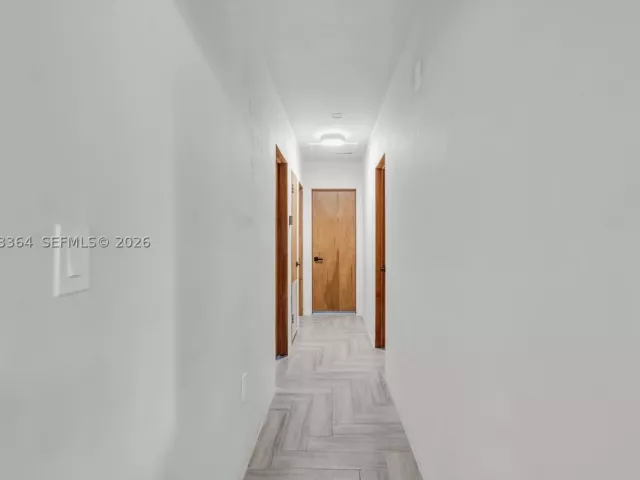 Продажа дома по адресу 535 N Biscayne River Dr - фото 9478317