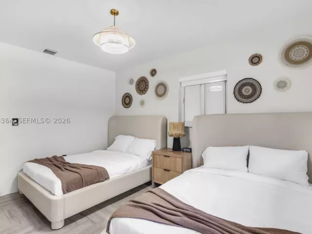 Продажа дома по адресу 535 N Biscayne River Dr - фото 9478319