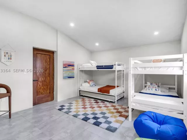 Продажа дома по адресу 535 N Biscayne River Dr - фото 9478333