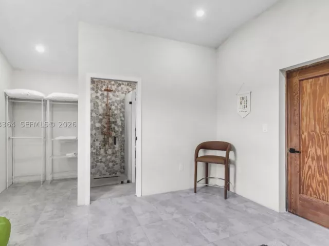 Продажа дома по адресу 535 N Biscayne River Dr - фото 9478334
