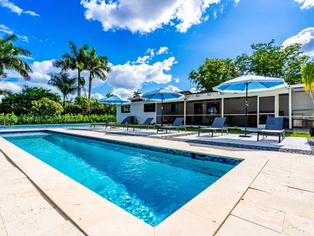 Продажа дома по адресу 535 N Biscayne River Dr - фото 9478342