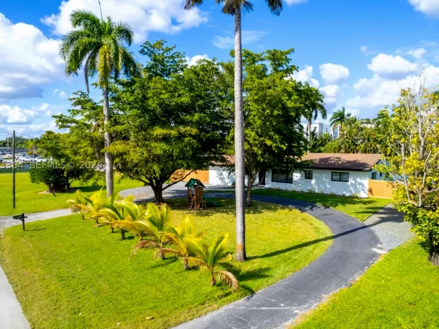 Продажа дома по адресу 535 N Biscayne River Dr - фото 9478306