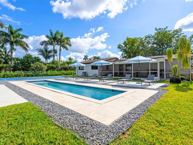 Продажа дома по адресу 535 N Biscayne River Dr - фото 9478343