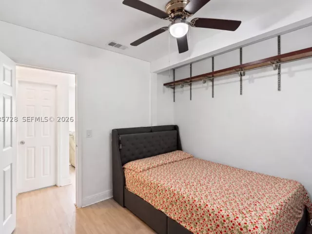 Продажа дома по адресу 19900 SW 114th Ave - фото 9484262