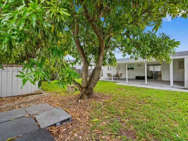Продажа дома по адресу 19900 SW 114th Ave - фото 9484270