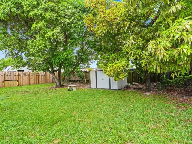 Продажа дома по адресу 19900 SW 114th Ave - фото 9484272