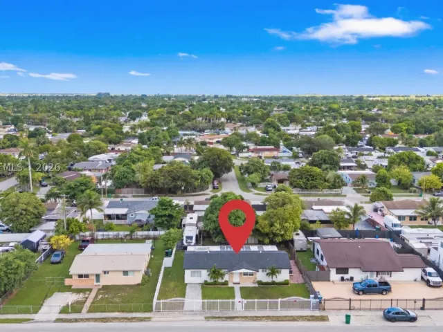 Продажа дома по адресу 19900 SW 114th Ave - фото 9484279