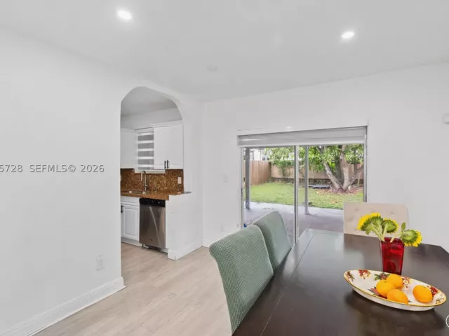 Продажа дома по адресу 19900 SW 114th Ave - фото 9484254