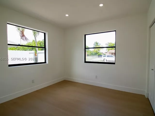 Продажа дома по адресу 19720 SW 116th Ave - фото 9484315