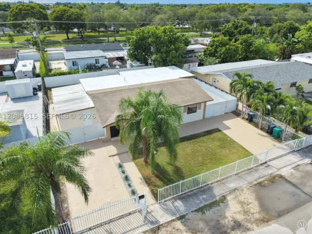 Продажа дома по адресу 19720 SW 116th Ave - фото 9484289