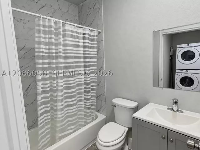 Продажа дома по адресу 4420 NW 30th Ave - фото 9484426