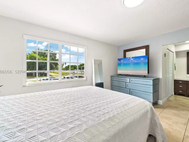 Продажа дома по адресу 10350 SW 136th Ct - фото 9480731