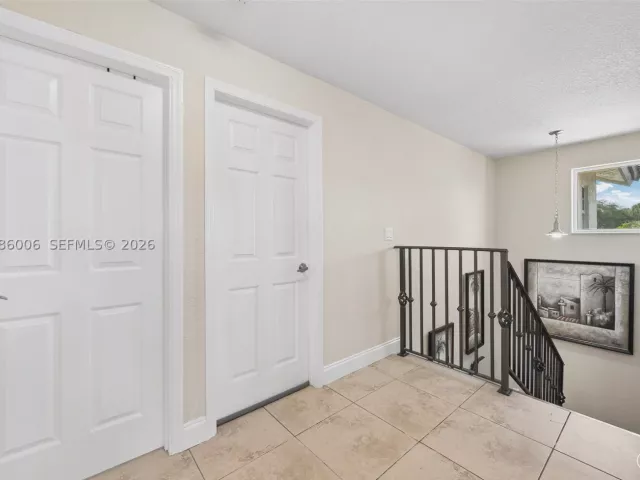 Продажа дома по адресу 10350 SW 136th Ct - фото 9480738