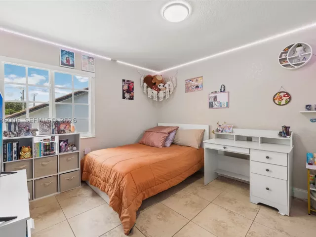 Продажа дома по адресу 10350 SW 136th Ct - фото 9480739