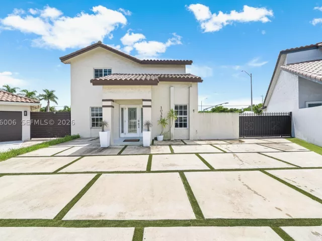 Продажа дома по адресу 10350 SW 136th Ct - фото 9480745