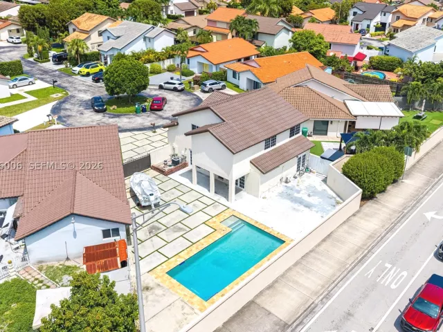 Продажа дома по адресу 10350 SW 136th Ct - фото 9480748