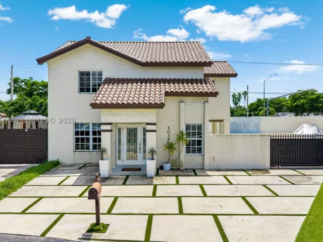 Продажа дома по адресу 10350 SW 136th Ct - фото 9480752