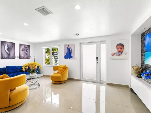 Продажа дома по адресу 2934 NW 96th St - фото 9480847