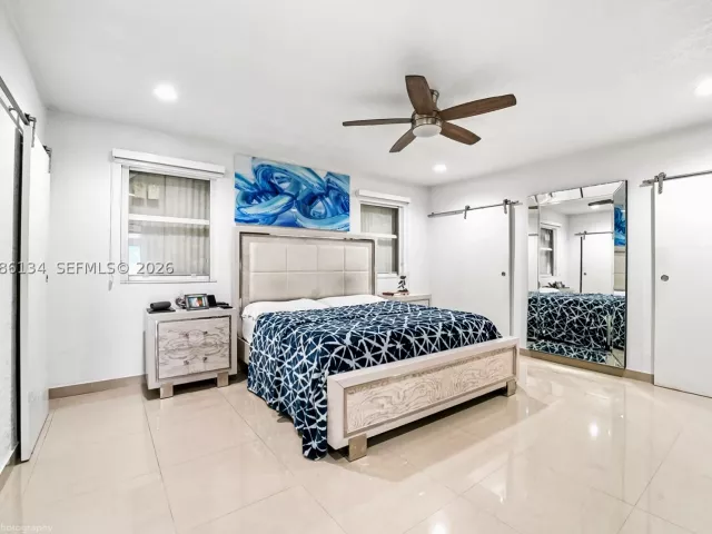 Продажа дома по адресу 2934 NW 96th St - фото 9480849