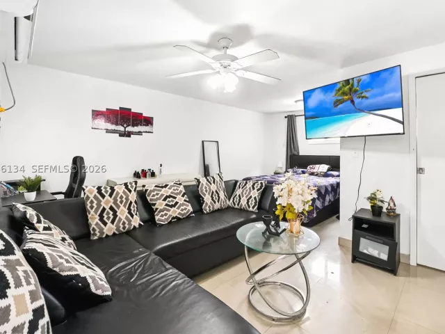 Продажа дома по адресу 2934 NW 96th St - фото 9480854