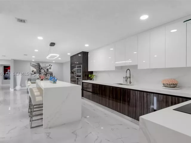 Продажа дома по адресу 19245 SW 188th St - фото 9480805