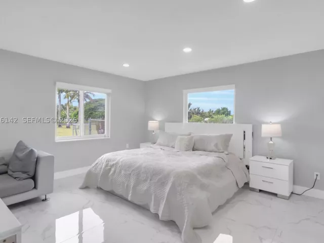 Продажа дома по адресу 19245 SW 188th St - фото 9480821
