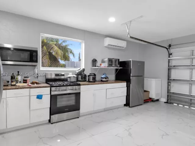 Продажа дома по адресу 19245 SW 188th St - фото 9480826