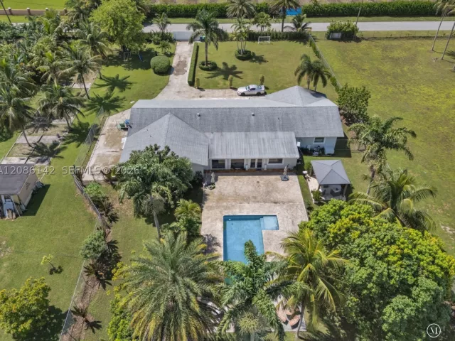 Продажа дома по адресу 19245 SW 188th St - фото 9480829