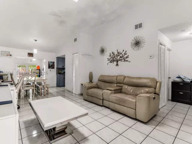 Продажа дома по адресу 22 NW 108th Ct - фото 9480783