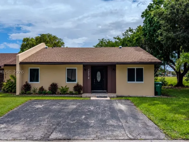 Продажа дома по адресу 12570 SW 117th Ln - фото 9480922