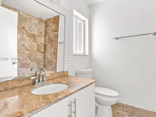 Продажа дома по адресу 17561 SW 140th Ct - фото 9480901