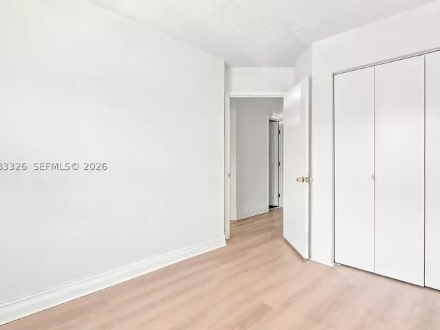 Продажа дома по адресу 17561 SW 140th Ct - фото 9480906