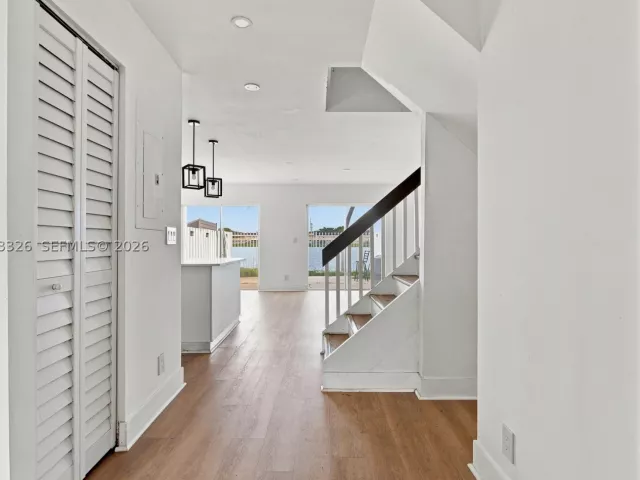 Продажа дома по адресу 17561 SW 140th Ct - фото 9480884