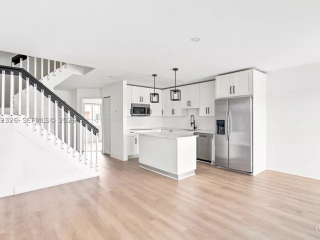 Продажа дома по адресу 17561 SW 140th Ct - фото 9480886