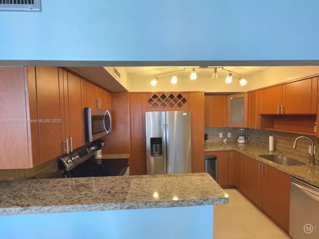 Квартира в аренду номер1415 - фото 4081955