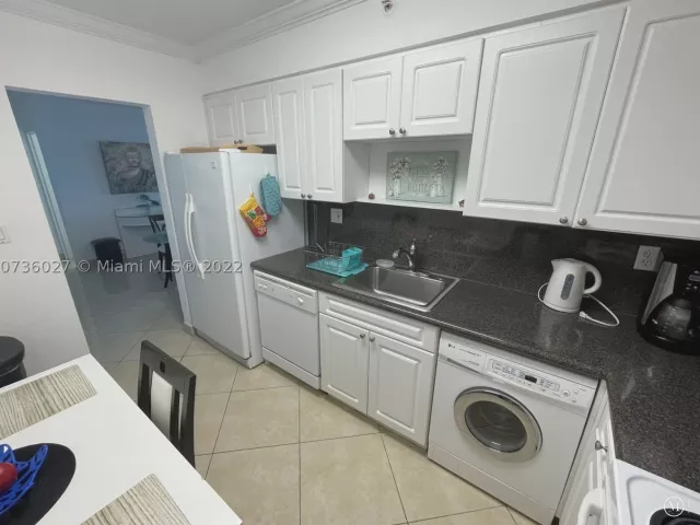 Квартира в аренду номер1221 (AVAILABLE JULY) - фото 9085608