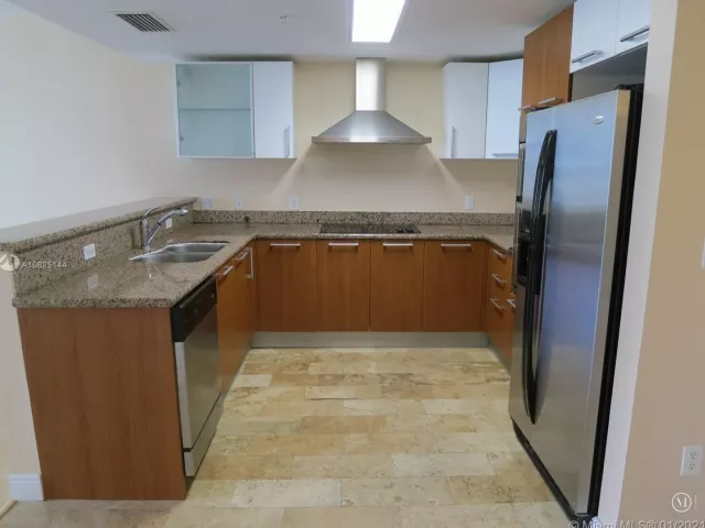 Продажа квартиры #1507 - фото 1111426