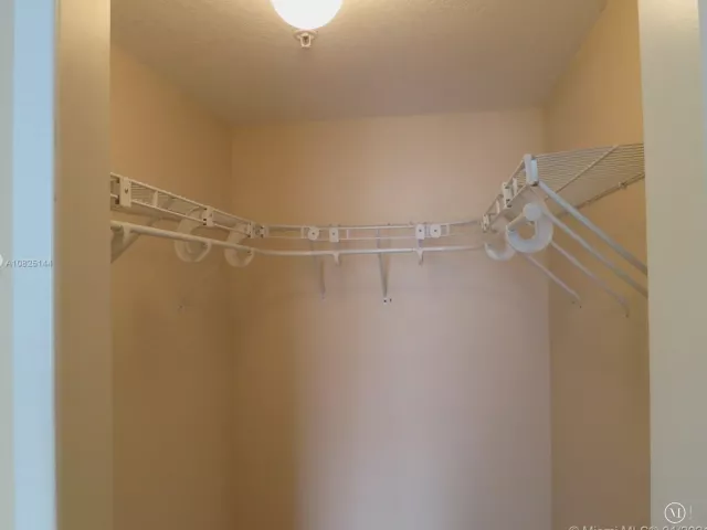 Продажа квартиры #1507 - фото 1111415