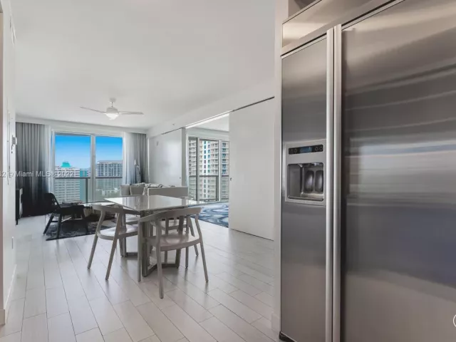 Продажа квартиры #1402 - фото 3138083