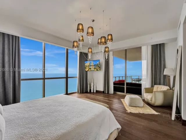 Продажа квартиры #1402 - фото 9036275