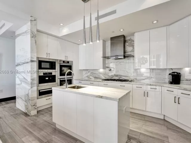 Продажа квартиры #1402 - фото 9036283