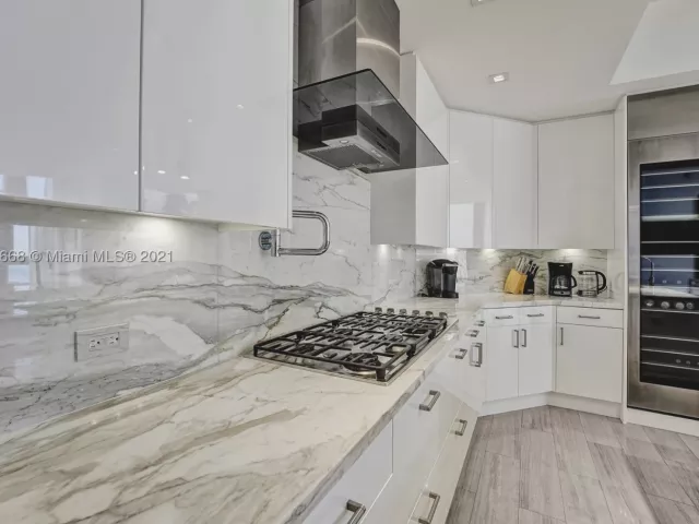 Продажа квартиры #1402 - фото 9036286