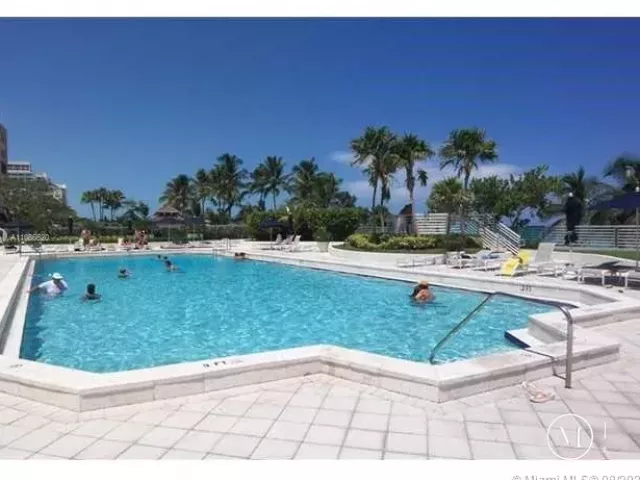 Квартира в аренду номер1030 - фото 1640102