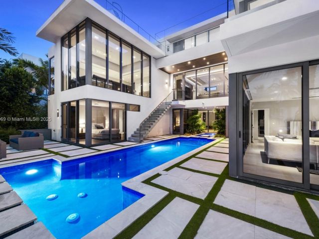 Дом в аренду по адресу 440 Mola Ave - фото 7482795