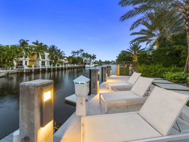 Дом в аренду по адресу 440 Mola Ave - фото 7482798